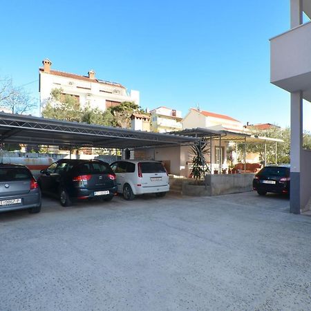 Copacabana Beach Apartments Traù Esterno foto